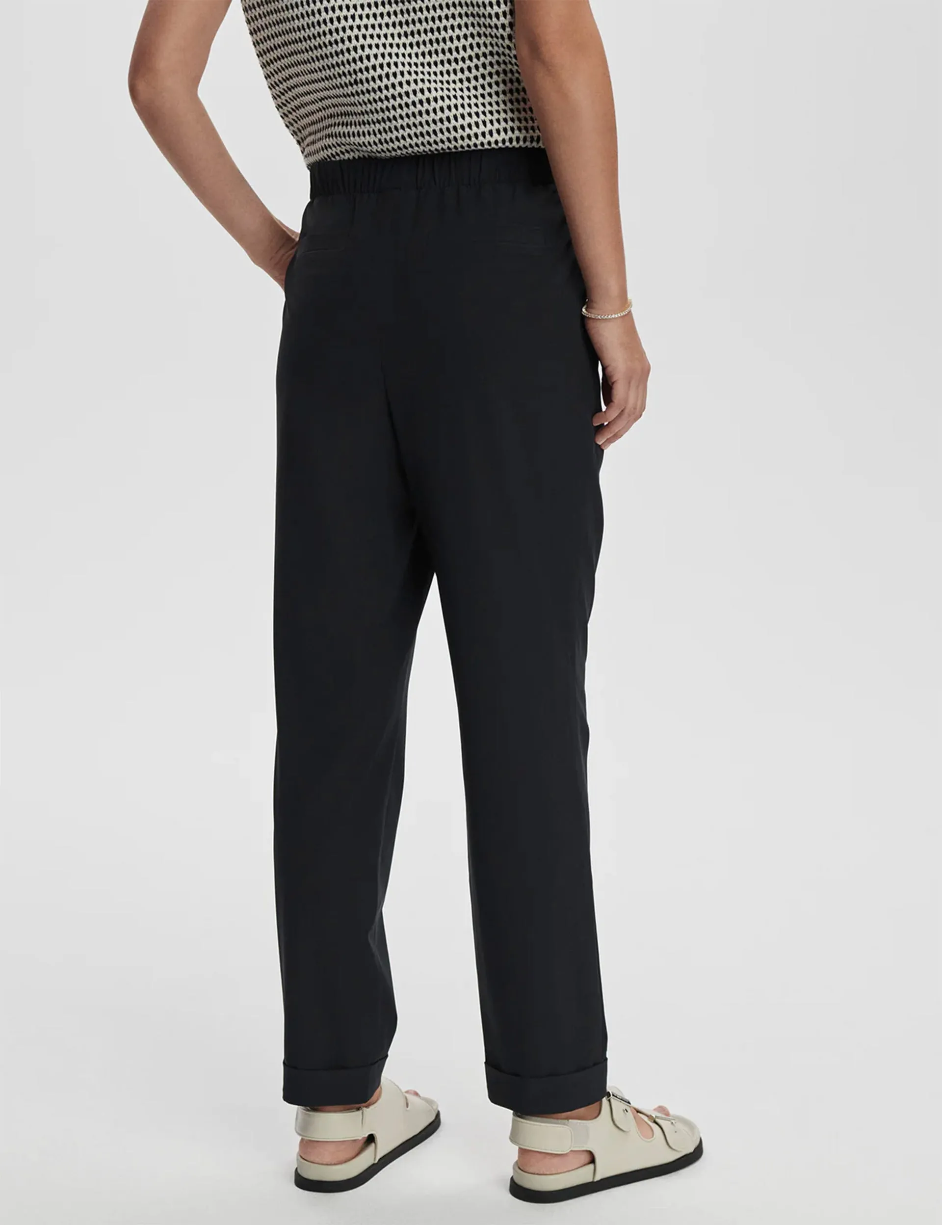 Alana Slim Tapered Cuff Pant 27" - Black