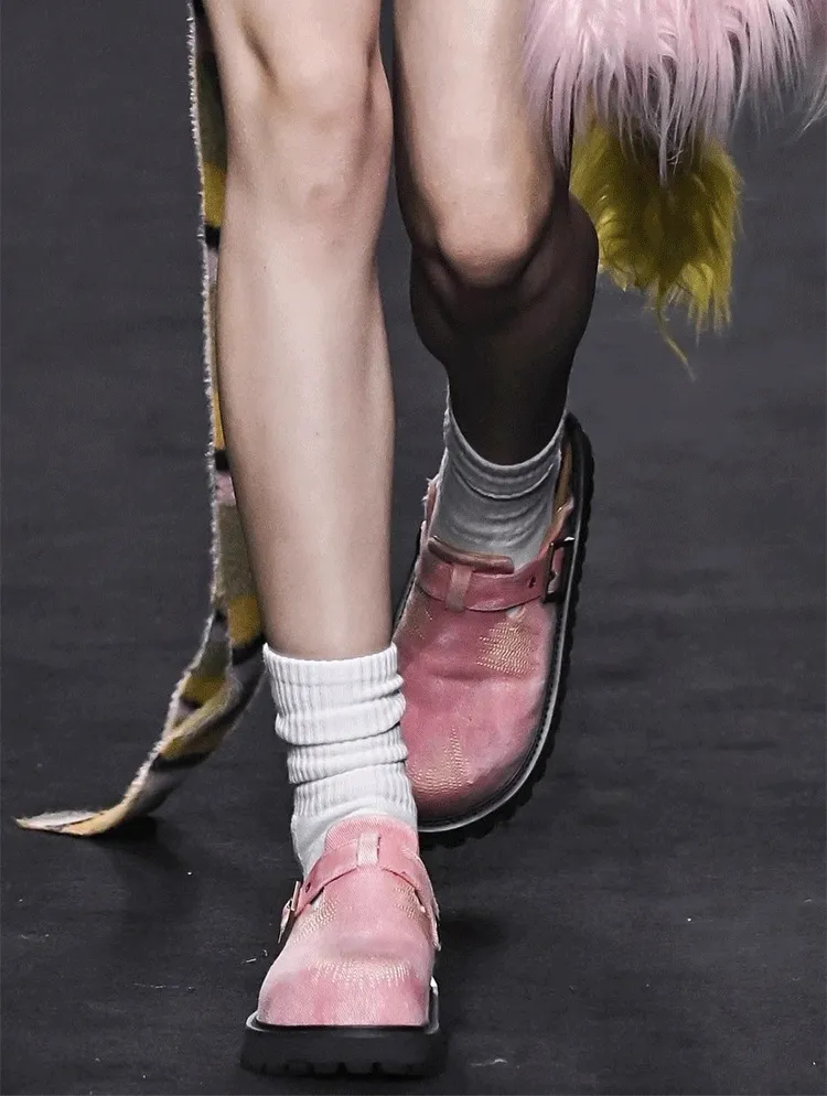 Lookun pink Clog